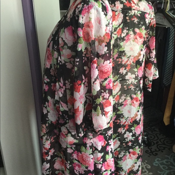 NWOT Kimono Style Coverup Jacket Robe XXL - Picture 2 of 3